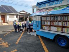 移動図書館　しらさぎ号