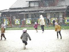 雪の中でも　走ります